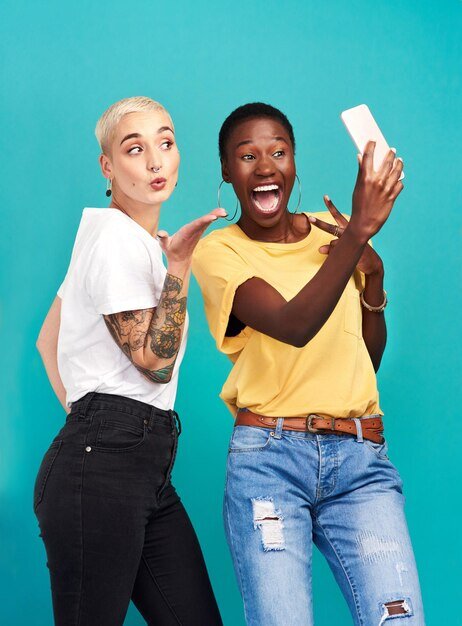 Common questions answered on Refnews FAQ page.